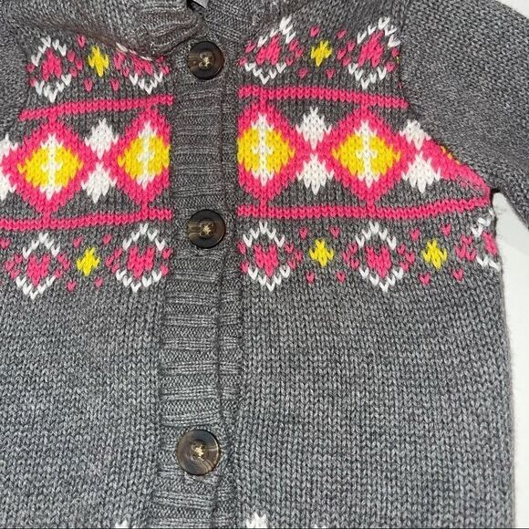 4/$25 - NWT Carter’s Grey Patterned Button‎ Down Knit Cardigan with Hood - Picture 2 of 6